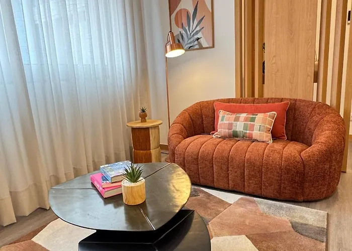 Blue Leca T1 3º Andar - Traseiras 아파트 *